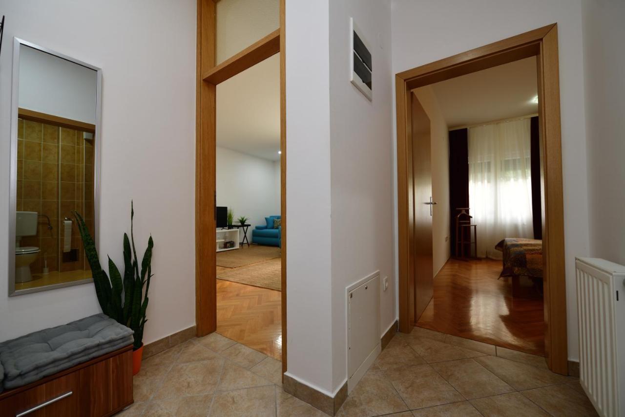 Apartman Miran Ösek Dış mekan fotoğraf